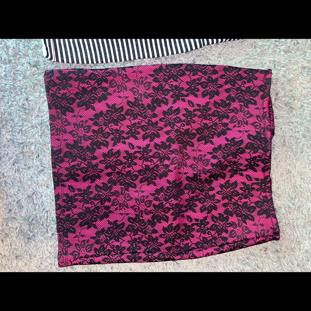 F21 burgundy and black body con